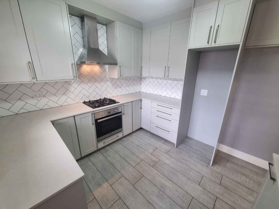 2 Bedroom Property for Sale in Claremont Western Cape
